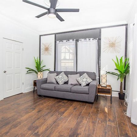 Modern Westshore Apartment Tampa Exterior foto