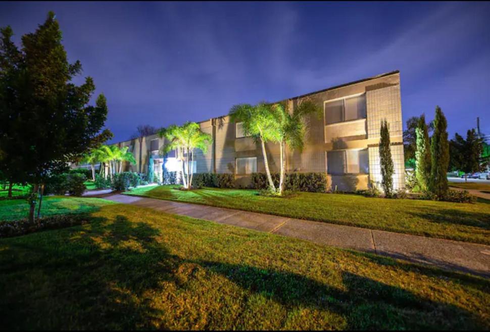 Modern Westshore Apartment Tampa Exterior foto
